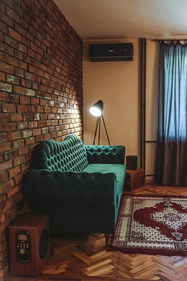 Loft Apartman Menhetn Шабац Экстерьер фото